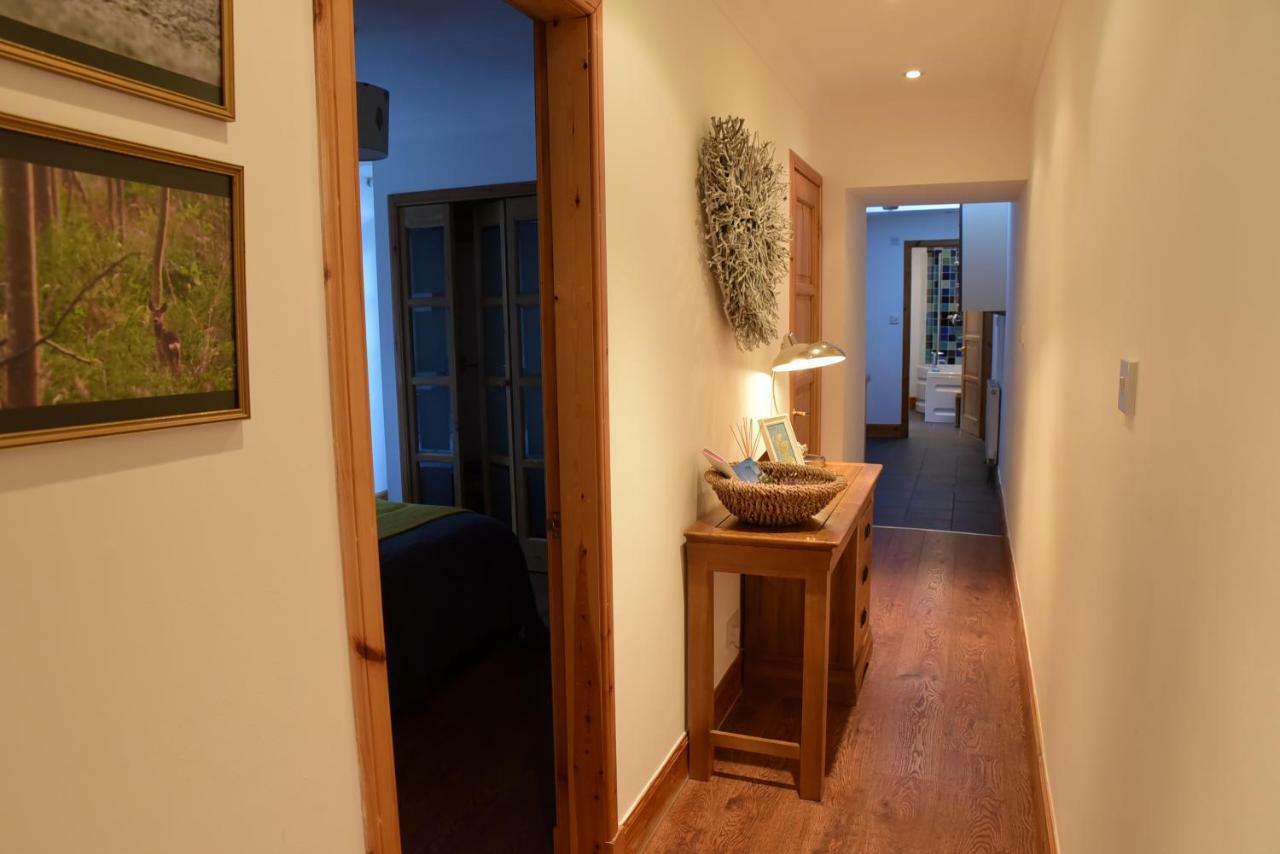 Dundas Flat, 1 Bedroom, קומרי מראה חיצוני תמונה