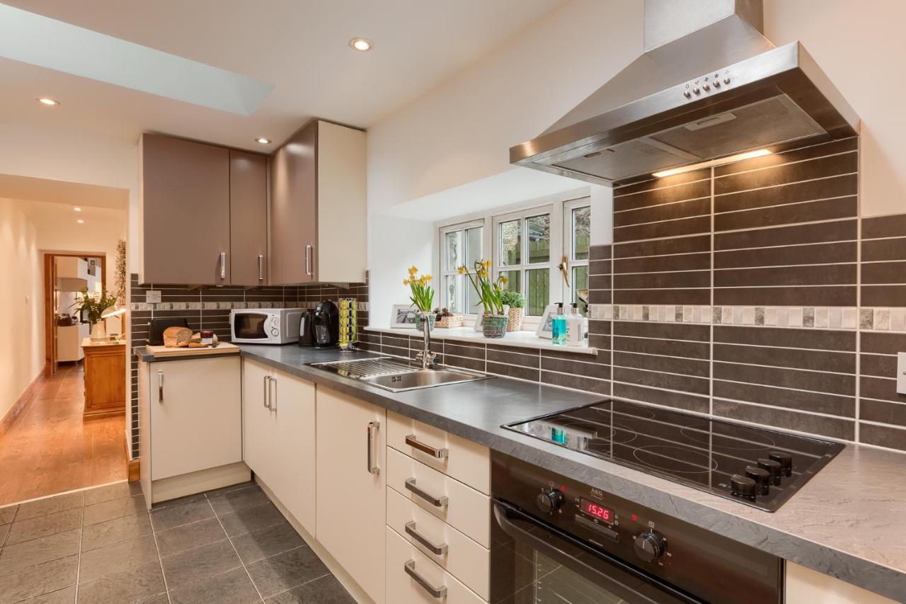 Dundas Flat, 1 Bedroom, קומרי מראה חיצוני תמונה